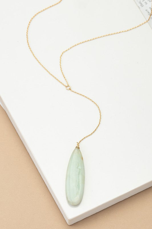 Oval Stone Pendant Necklace