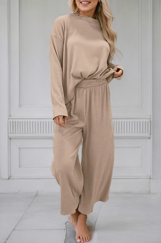 PiPPY Loose Textured Pullover and Pants Set