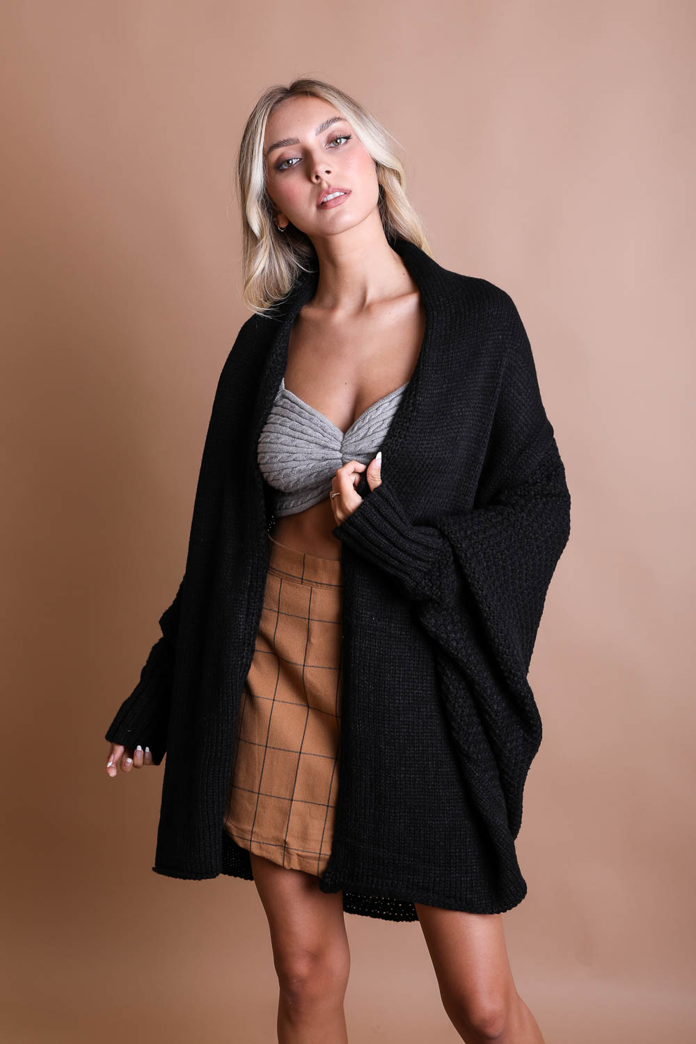 Cuddly Bat Sleeve Knit Cardigan Ponchos One Size / Black