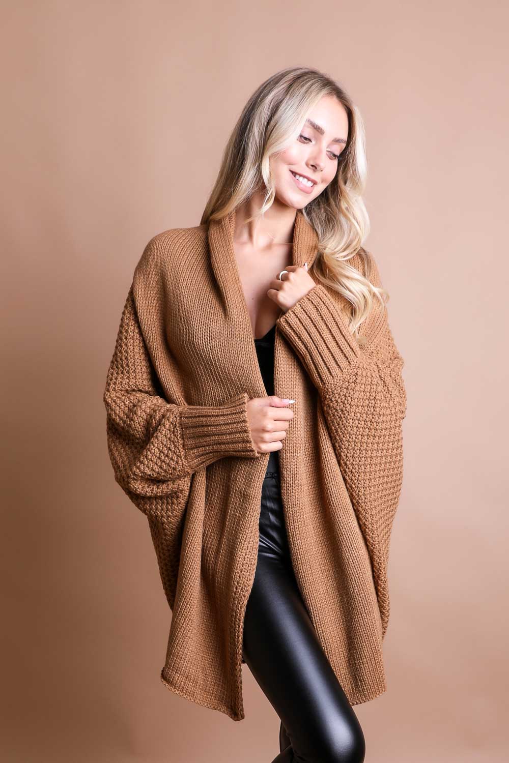 Cuddly Bat Sleeve Knit Cardigan Ponchos One Size / Camel